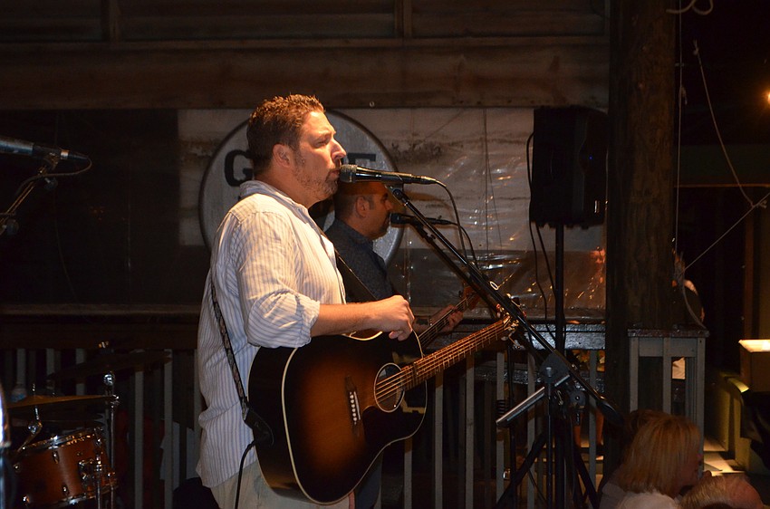 Kettle of Fish performed live music at the IDS 6th annual Party on the Pass.