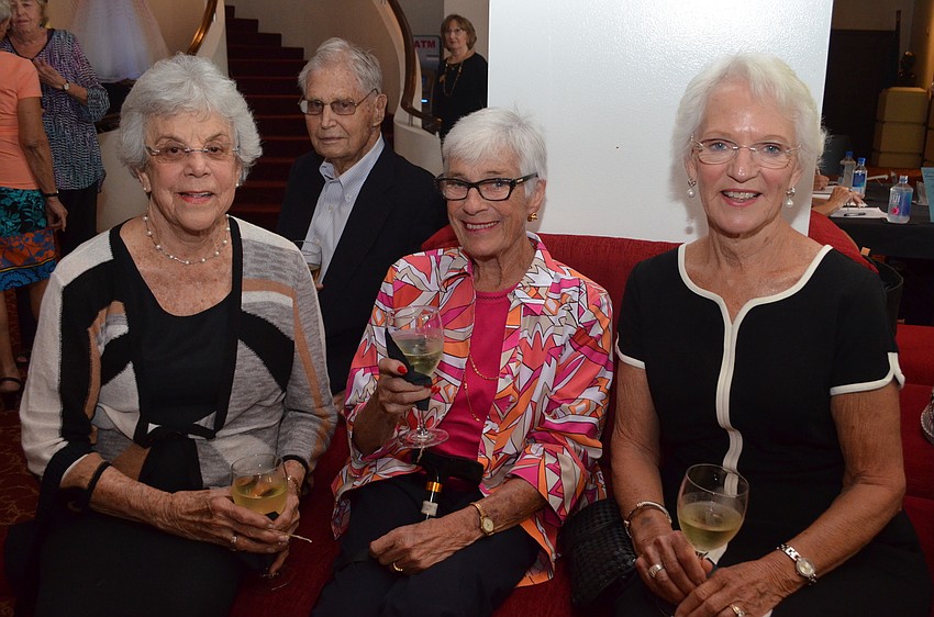 Barbara Taliaferro-Potter, Bob Potter, Penelope Huneke and Katie Couchot