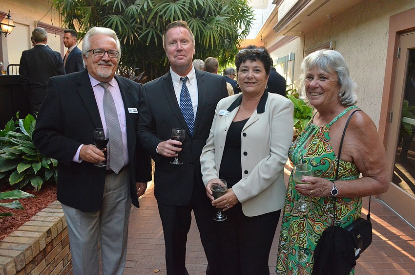 Charlie Cusimano, Shannon Mayhugh, Kim Urbuteit and Mary Cusimano