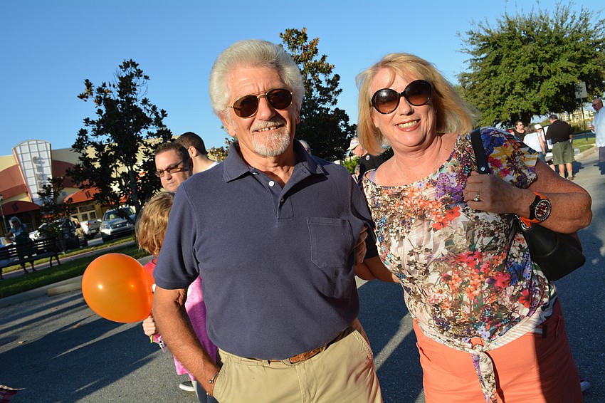 Robert and Jean Graham, of Lakewood Ranch, check out the club booths.