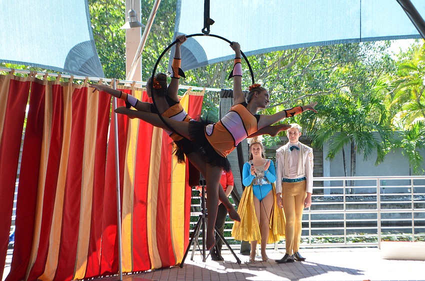 Circus by the Sea was free with admission to Mote on Oct. 22. There were two performances by Sailor Circus students.