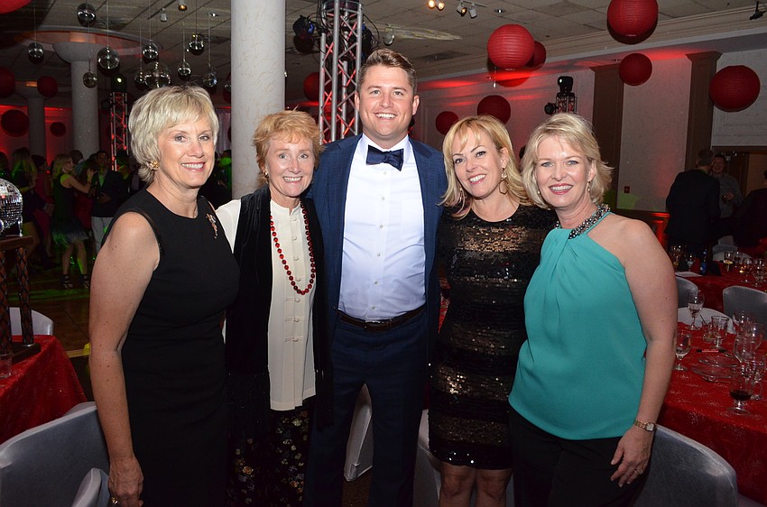 Marjorie Floyd, Caroline Amory, Dancer Bart Lowther, Co-Chairwoman Susan Malloy Jones and Veronica Brady