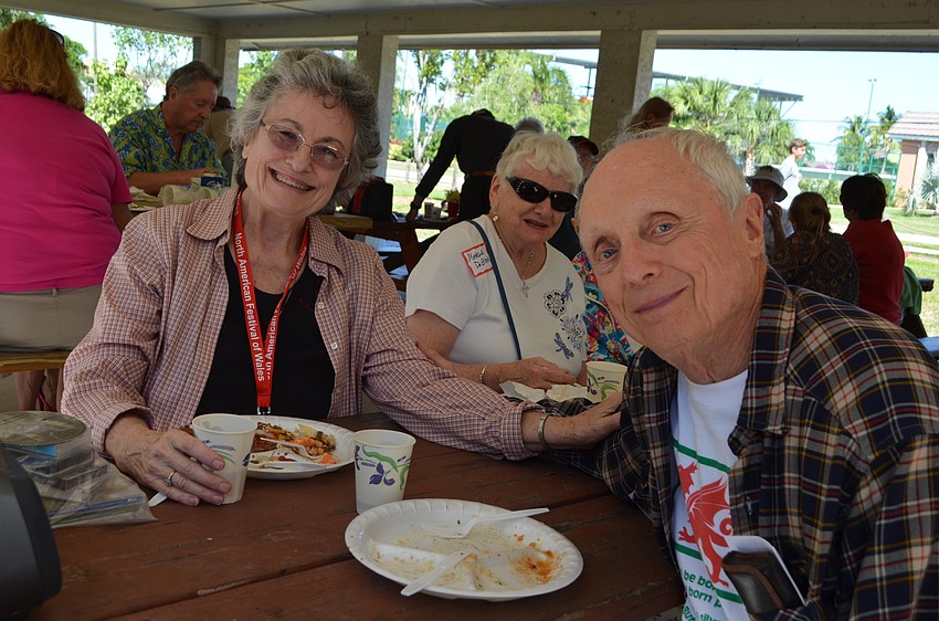 Welsh Society President Amy Ferrell and husband Bob Ferrell
