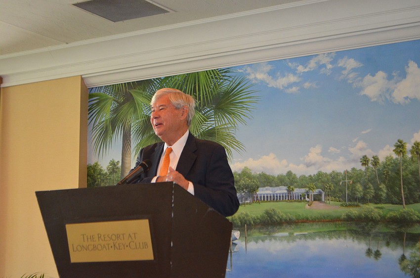 Former Sen. Robert Graham speaks to the Longboat Key Democratic Club on Oct. 25.