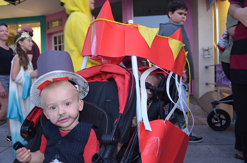 Zizi Tisza, 2, was a circus trainer, while his younger brother, Zoel, was a lion.