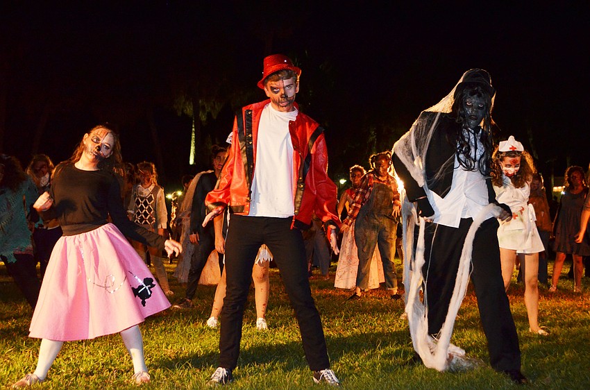 The Sarasota High School drama department performed Michael Jackson’s “Thriller” during the 8th annual Fright Night on Oct. 31.