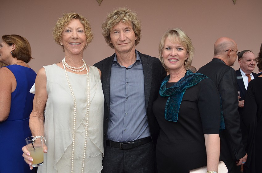 Lin and Bill WIlliams with Veronica Brady