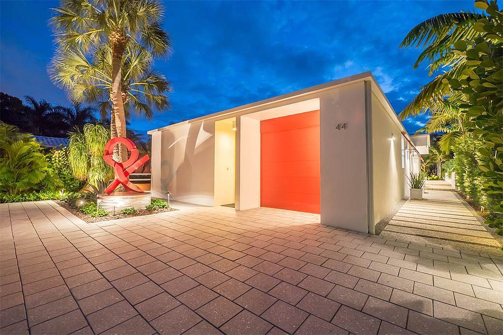 This home at 44 S. Washington Drive on Longboat Key recently sold for $1,125,000.