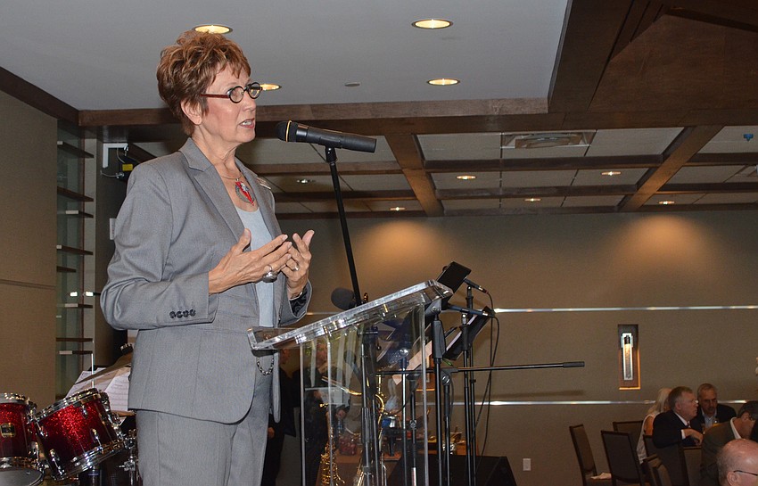 Co-Chairwoman Anne Folsom Smith welcomes attendees.