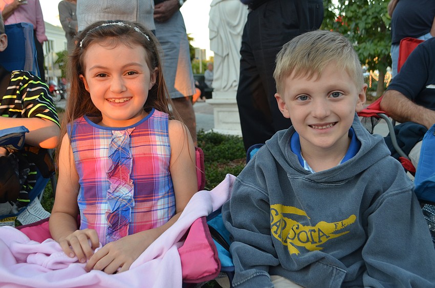 Ariana Porak, 8, with brother Jonathan, 5