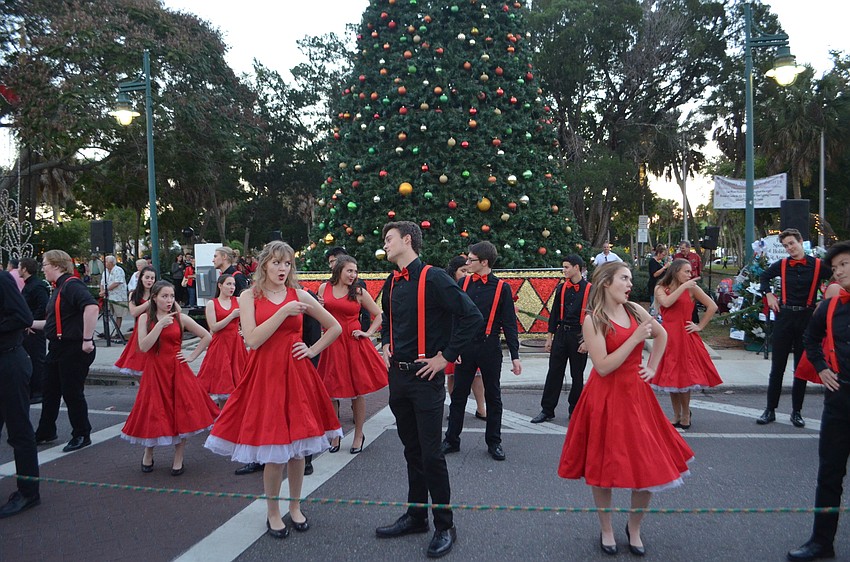 Sarasota High School theater and drama students danced to classic Christmas songs before Santa Claus’ arrival.
