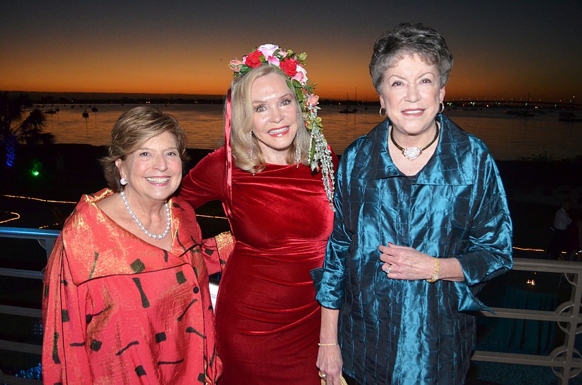 Bev Bartner, Co-Chairwoman Margaret Wise and Susan Buck