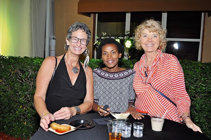 Mary Ona Bode, Regina Annis and Pam Truitt