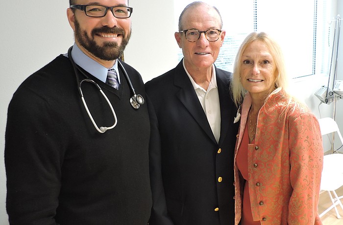 Dr. Miguel Pelayo said David Norris had "fire in his eyes" during treatment and his wife, Bobbi, was always there by his side.