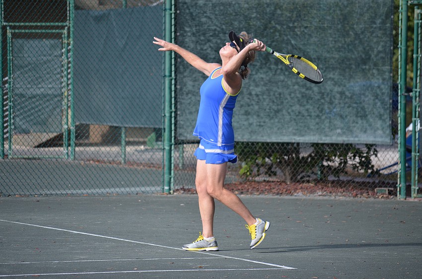 Billie Lindsey serves during the division two final match on Dec. 11.