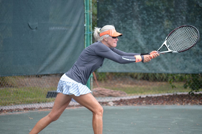 Sandy Schonhoff competes during the division two final match.