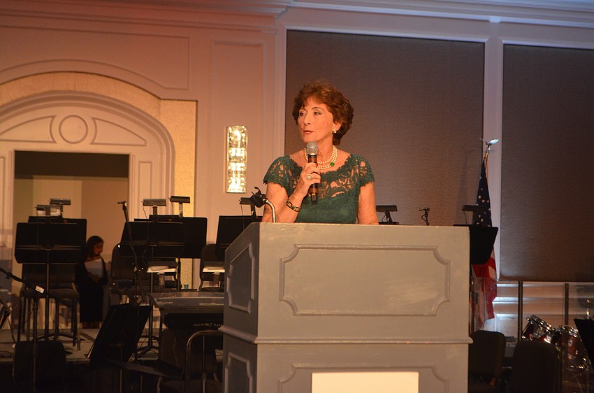 Event chairwoman Barbara Brizdle welcomes attendees to the JFCS Gala.