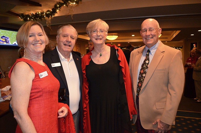 Mary Reiling, Pete Makowski, Elizabeth and Bill Straw