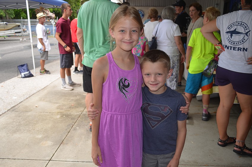 Kaylee Sloan, 9, with brother, Espen, 6