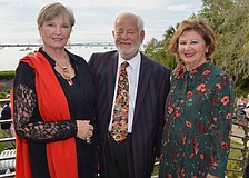 Maria El Shahawy, Dr. Mahfouz El Shahawy and Co-Chairwoman Renee Hamad