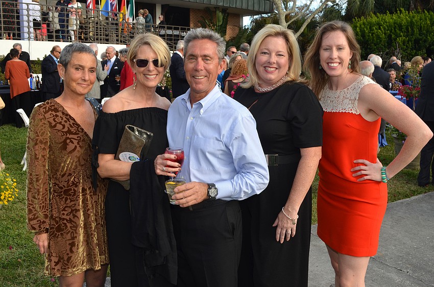 Nelle Miller, Patricia and Roger Courtois, Marlo Turner and Lauren Hughey