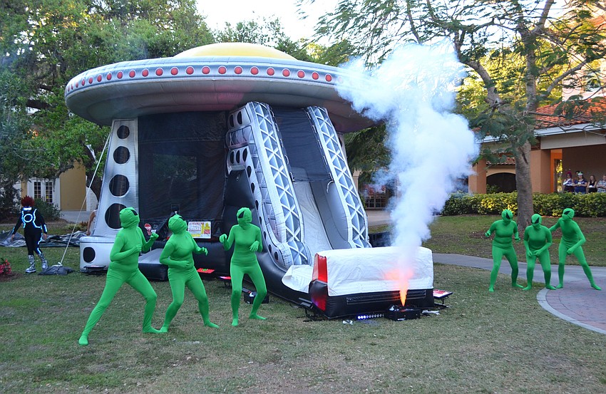 A “UFO” touches down at An Evening at the Avant-Garde on March 18 at Ringling College of Art and Design.