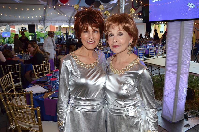 Diane Sulimirski with her mother, Eileen Schineller
