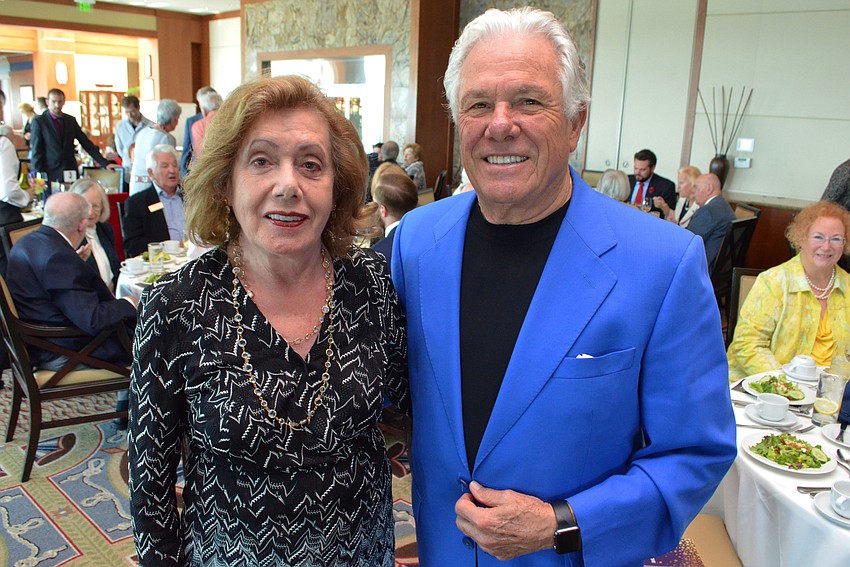 Anna Maria Troiano and Les Grualdi