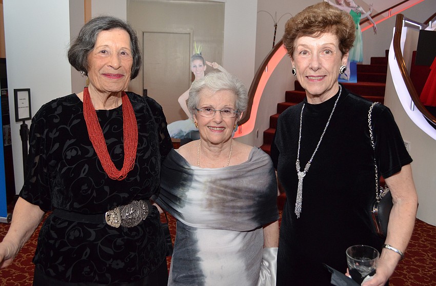 Jennifer Gemmeke, Isabel Becker and Barbara Epperson