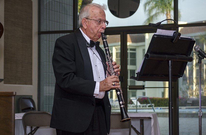 Bob Geraci performs for his fellow Longboat Harbour residents.
