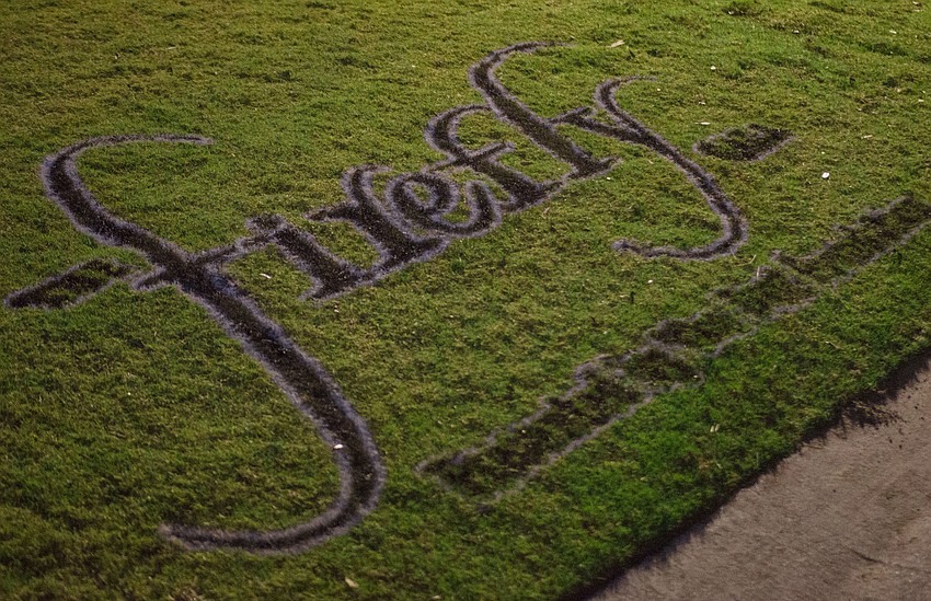 Firefly Gala 2017 was held on April 1 at The Ritz-Carlton Members Golf Club, where even the green was decorated for the event.