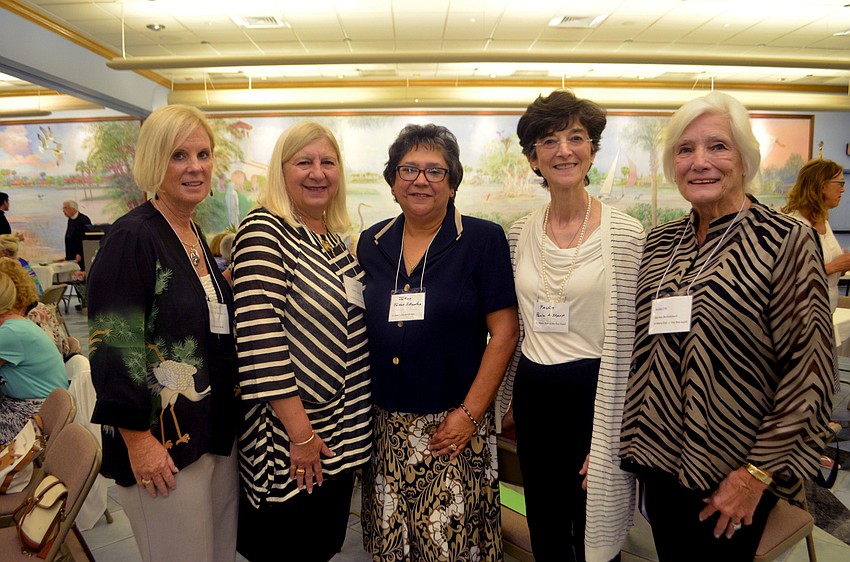 New Women’s Guild officers Susan DiNatale, Ginny Akhoury, JoAnn Sifuentes, Paula Sharp and Marilyn Bettencourt
