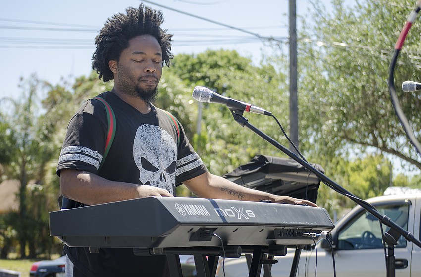Jacobi Henderson performs at Taste of Newtown.