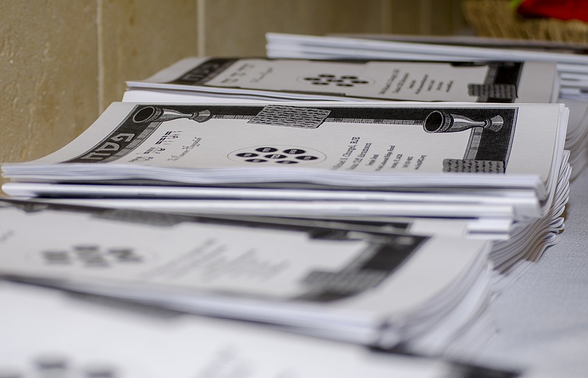 Temple Sinai celebrated the beginning of Passover with its annual community Seder.