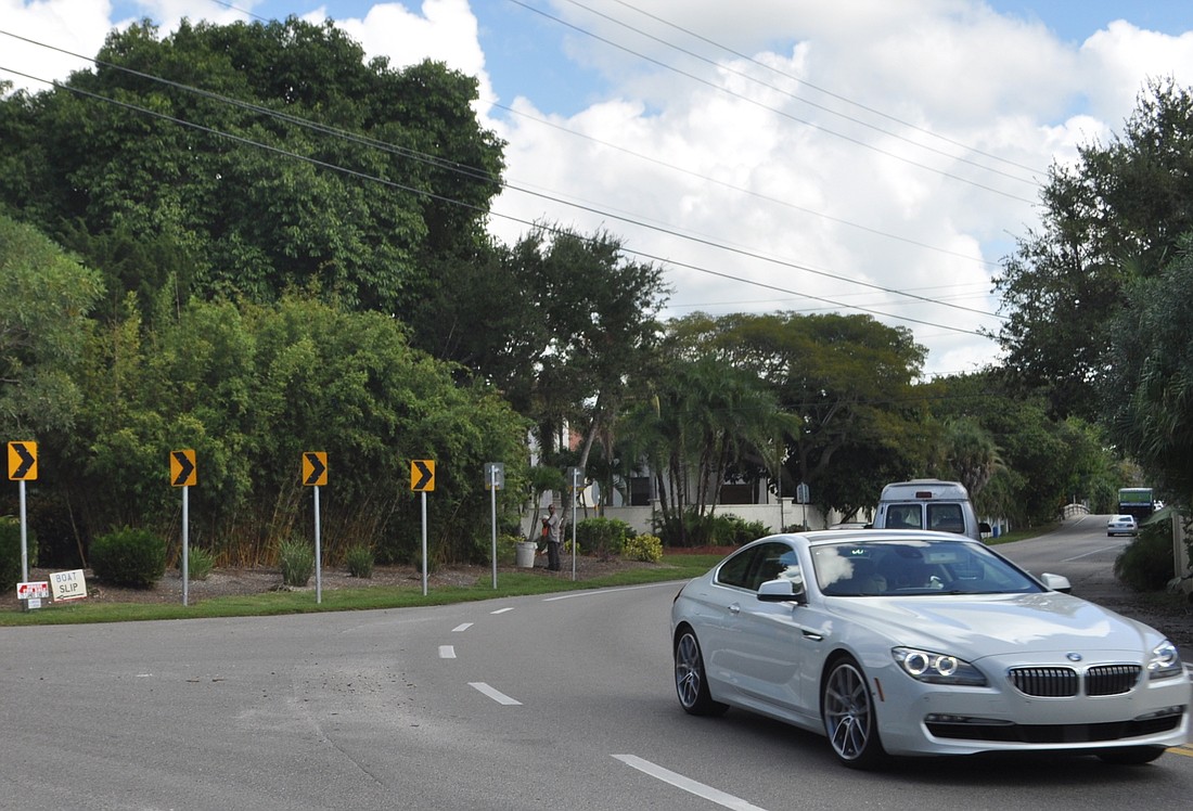 There have been 24 crashes at the curve at Siesta Drive and Higel Avenue in the past five years, the Sarasota Police Department said.