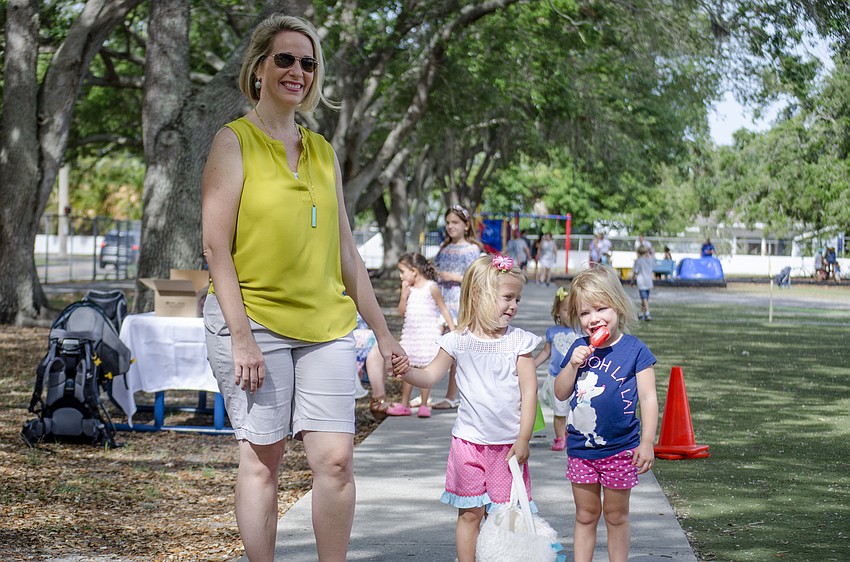 Alison Kline, Kaitlyn Kline and Madeleine Leaf
