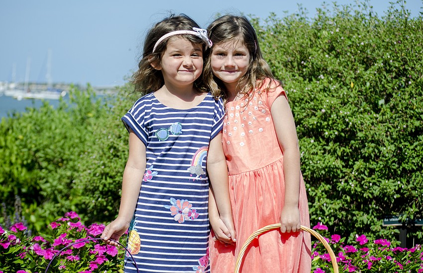 Alahna Smith and Lexi Smith