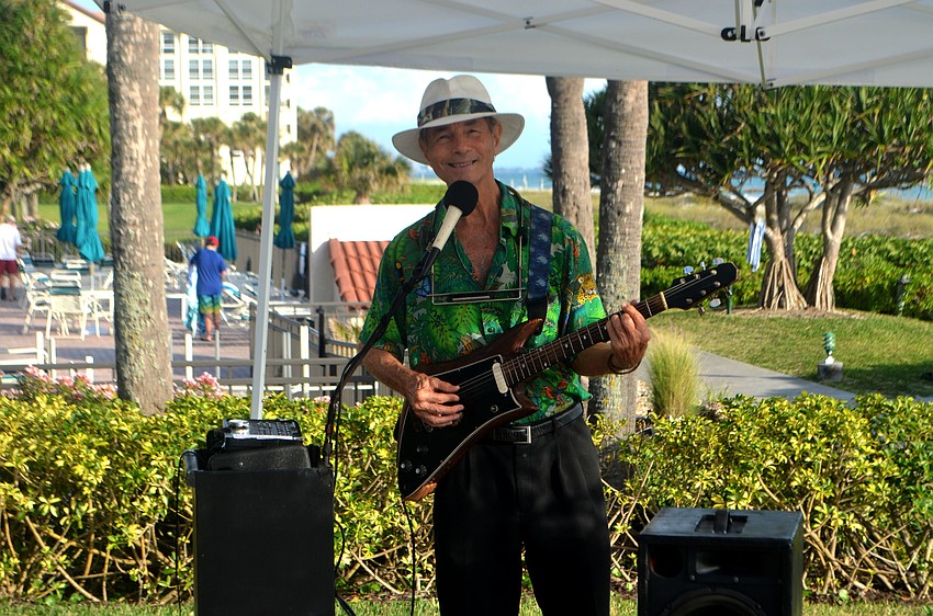 BC Hathaway performed for Seaplace residents all evening long. His cover of “Margaritaville” inspired partygoers to dance.