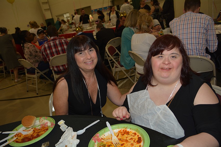 Cheryl Beckman enjoys dinner with her daughter, April Beckman.