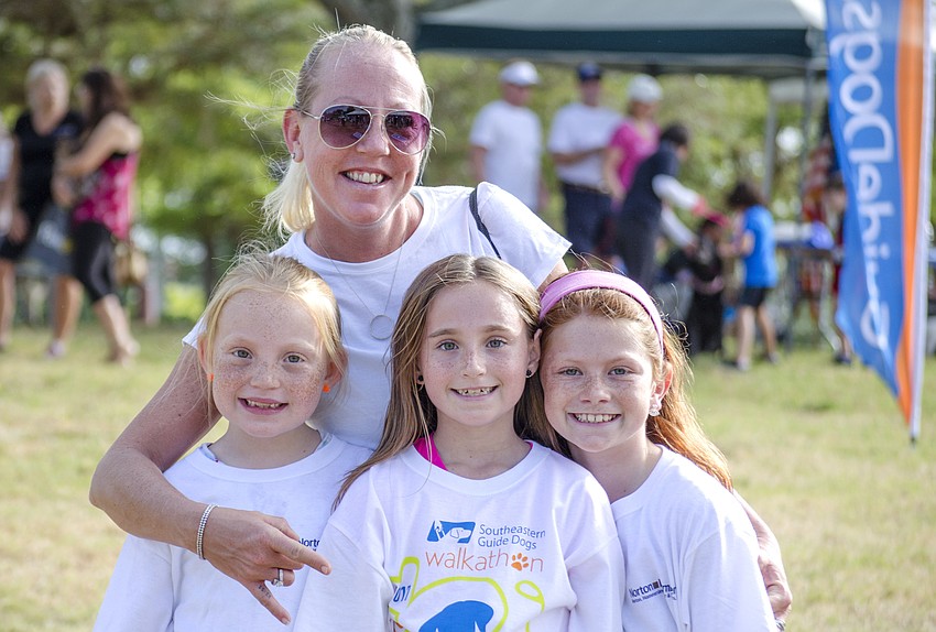 Tina Zuczek, Tyla Zuczek, Tessa Tuczek and Cloee Sparrow