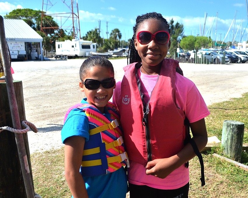 Fourth graders Mya Martinez and Alana Jenkins