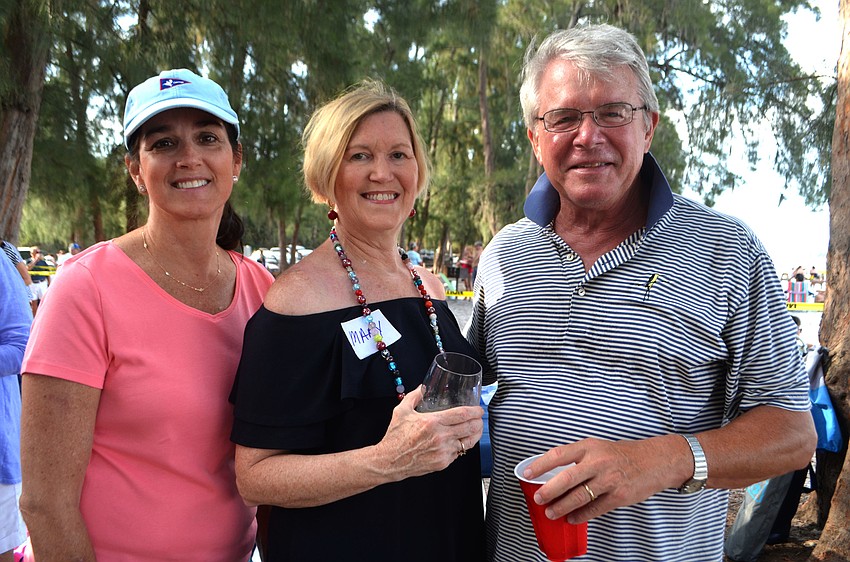 Leslie Williams, Mary Reiling and Commodore Charlie Wilson