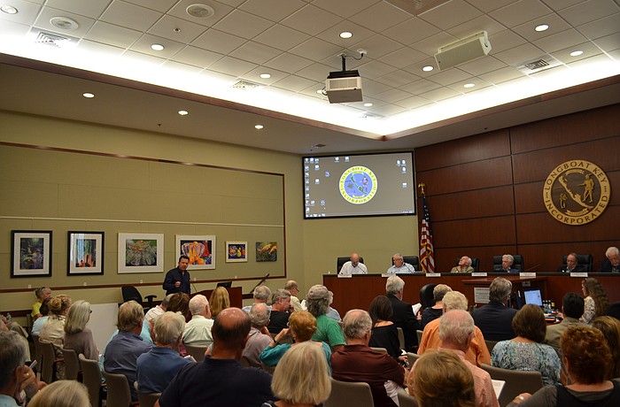 Chuck Whittall speaks at Monday'      s meeting.