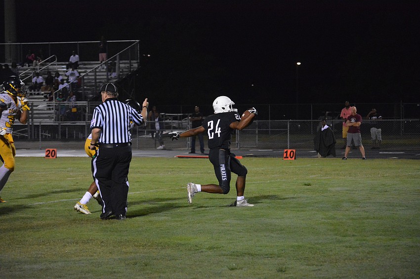 Camaron White celebrates his touchdown.