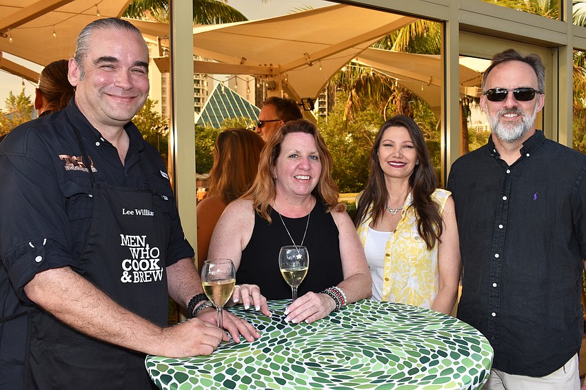 Lee Williams, Carrie Rasmussen and Nanci and Troy Roberts