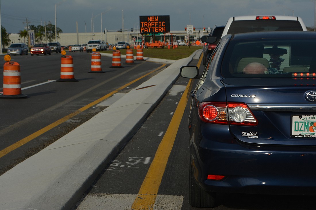 The new DDI traffic pattern has made its debut at the University Parkway/I-75 interchange.