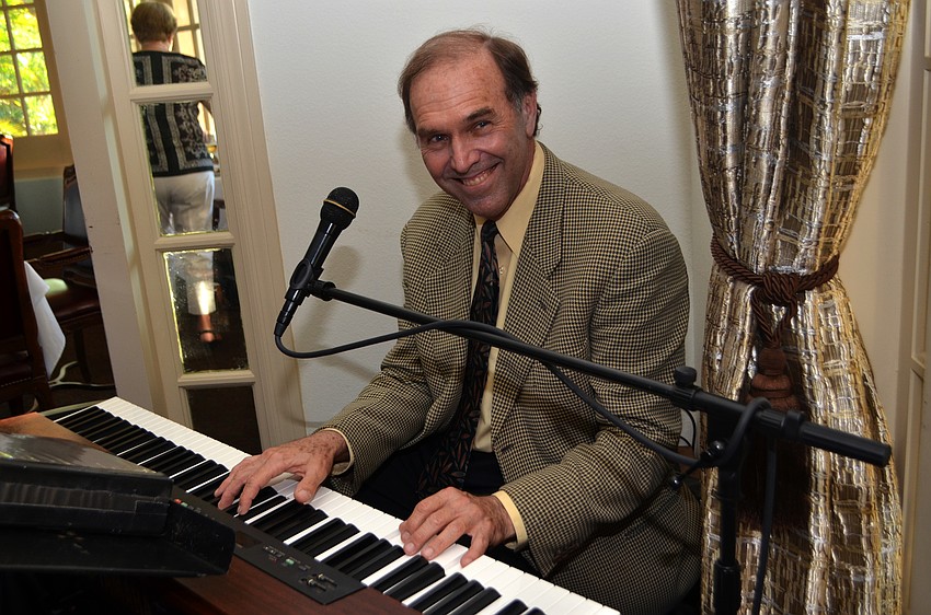 Eddie Tobin performs for the crowd.