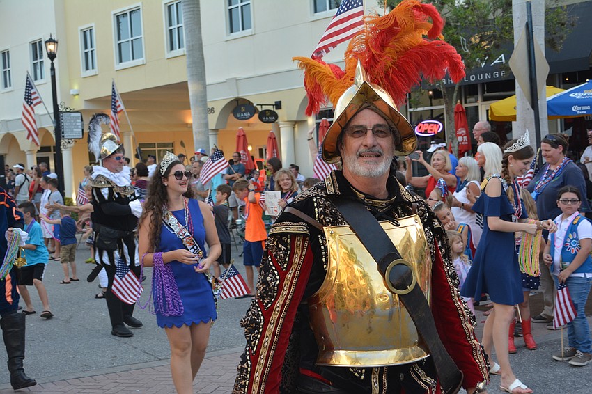 Ron Hernden of Bradenton probably could have used some air conditioning as he was dressed for his part in the Crewe De Soto.