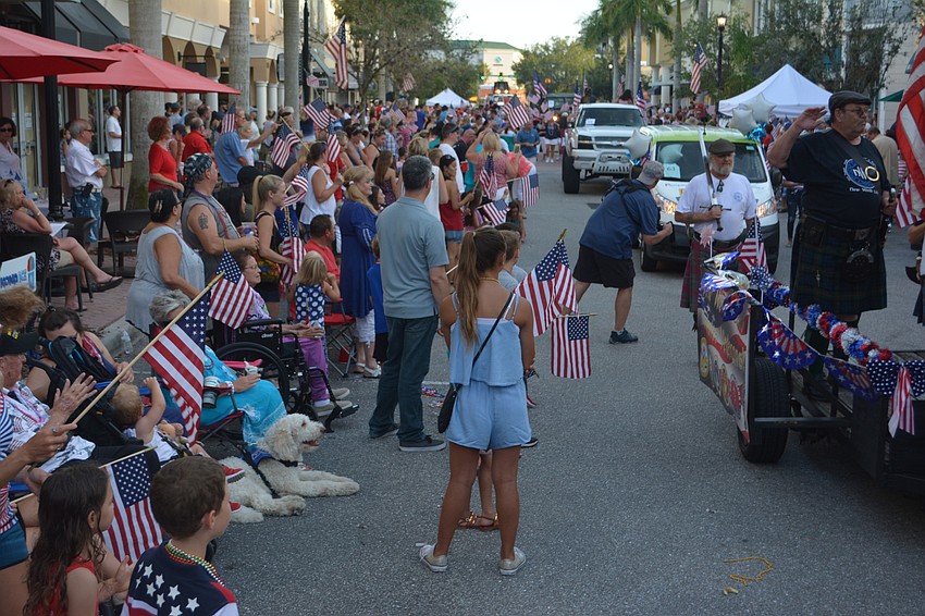 Lakewood Main Street hosted so many people it became a funnel for the parade.
