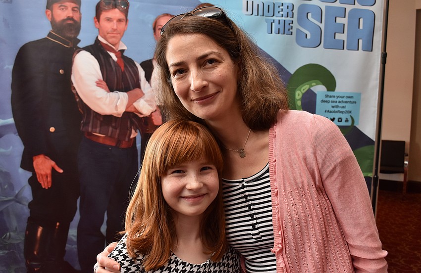 Natasha and Olga Antoniuk